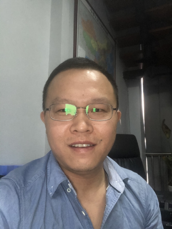 小吴的第一张照片--青岛相亲服务中心