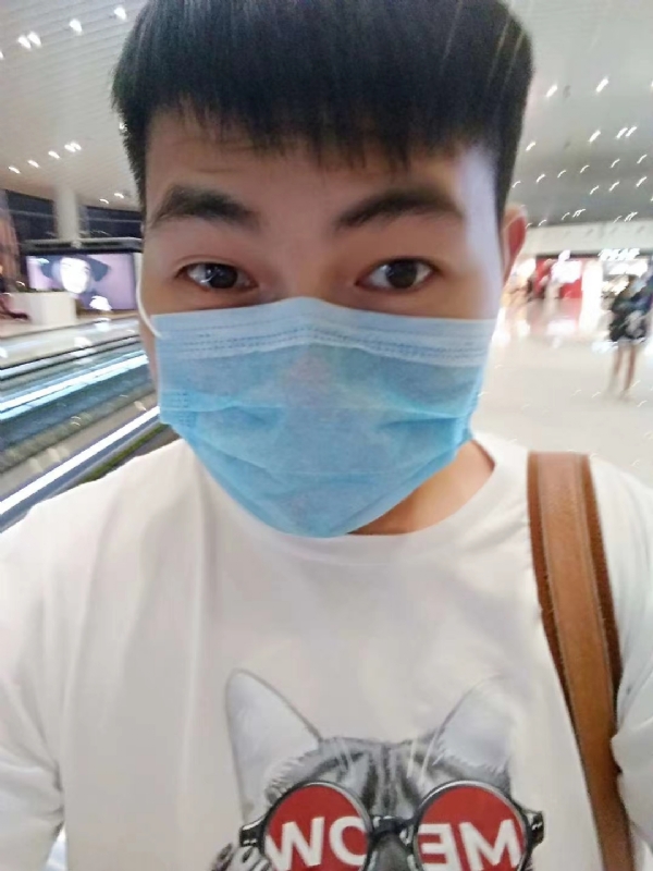 咔咔一顿的第一张照片--青岛相亲服务中心