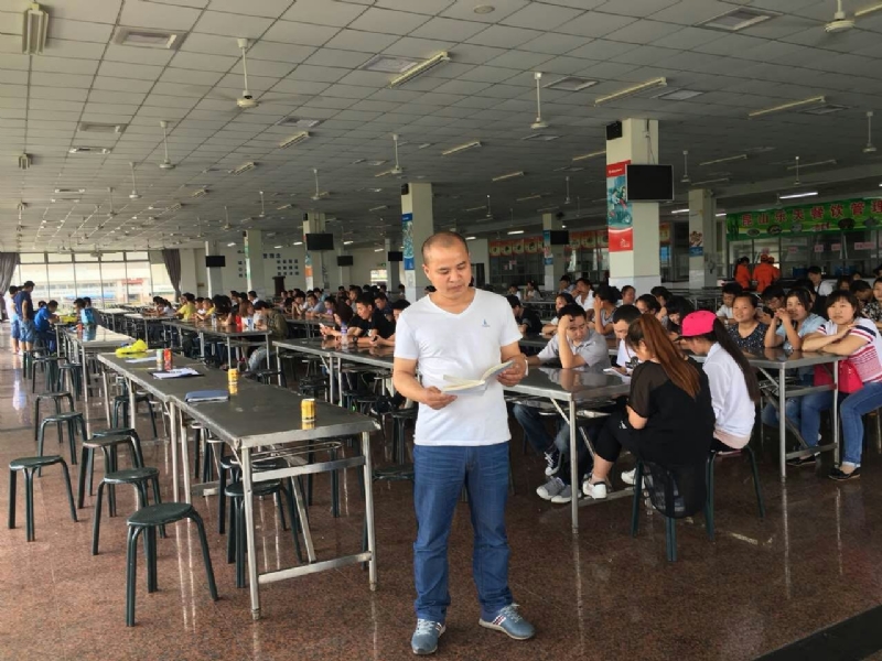 人在旅途的第二张照片--青岛相亲服务中心