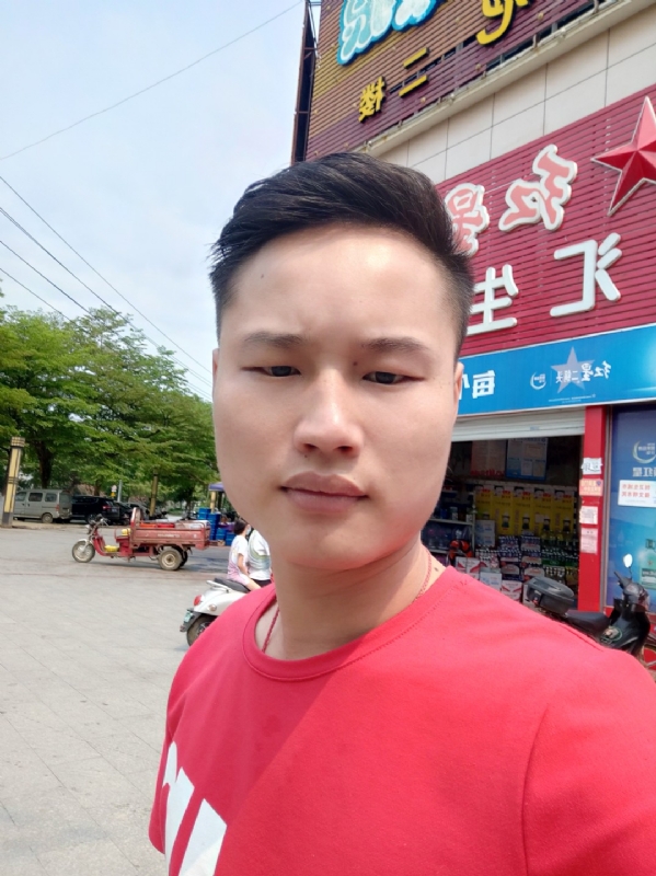 刘振军的第一张照片--青岛相亲服务中心