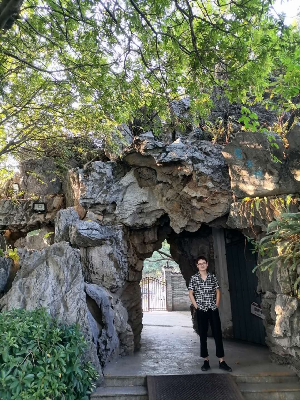 萍水相逢晏的第二张照片--青岛相亲服务中心