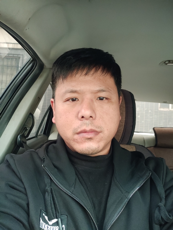 田立城的第一张照片--青岛相亲服务中心