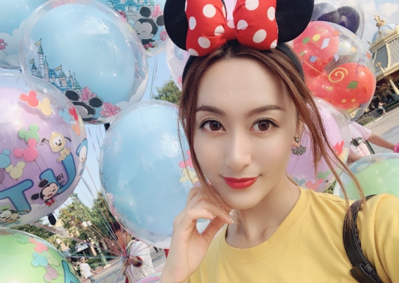 薇薇的第一张照片--青岛相亲服务中心