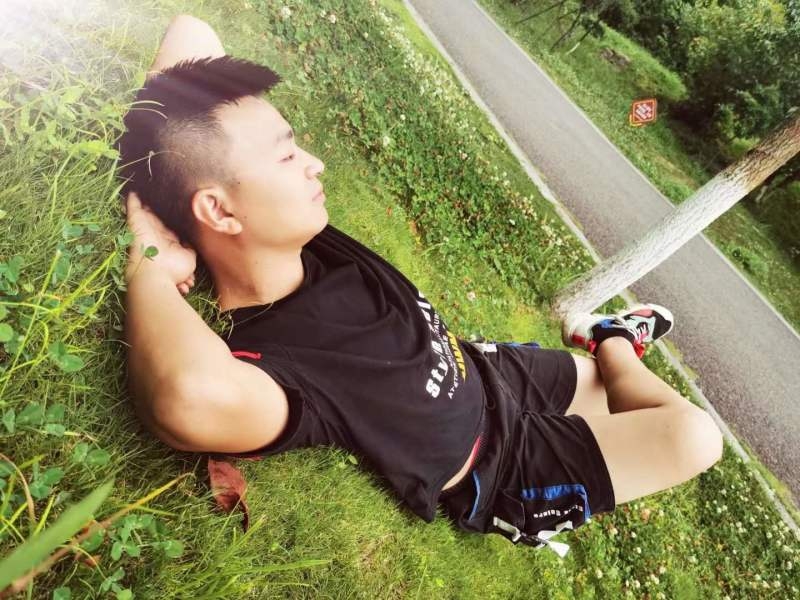 危笑的第一张照片--青岛相亲服务中心