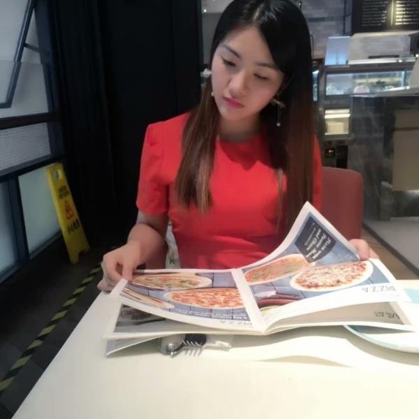 小雪的第一张照片--青岛相亲服务中心