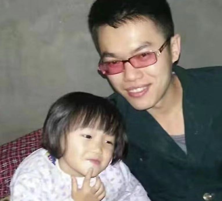 咖啡泡茶的第一张照片--青岛相亲服务中心