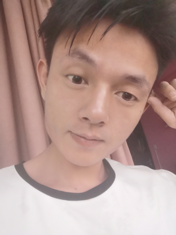 一一得一的第一张照片--青岛相亲服务中心