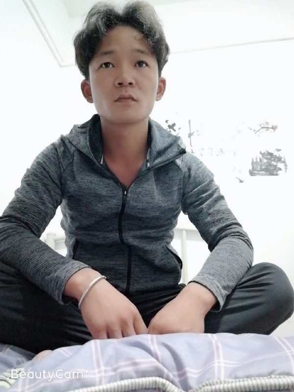 东浩学长的第一张照片--青岛相亲服务中心