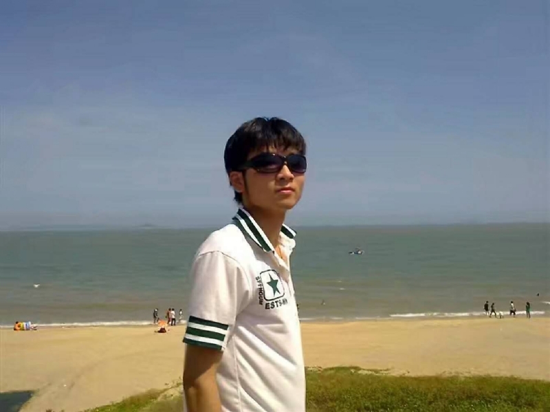 阿俊的第一张照片--青岛相亲服务中心