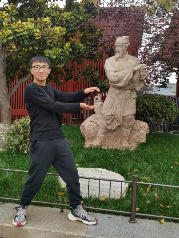 蜗牛壳的第一张照片--青岛相亲服务中心