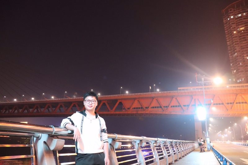 乀漓洛的第二张照片--青岛相亲服务中心