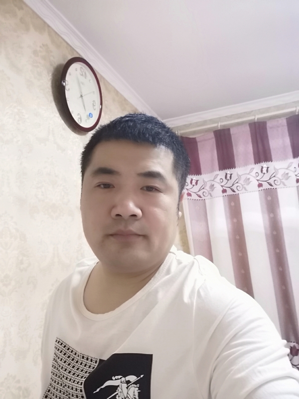 爱你的眼睛的第一张照片--青岛相亲服务中心