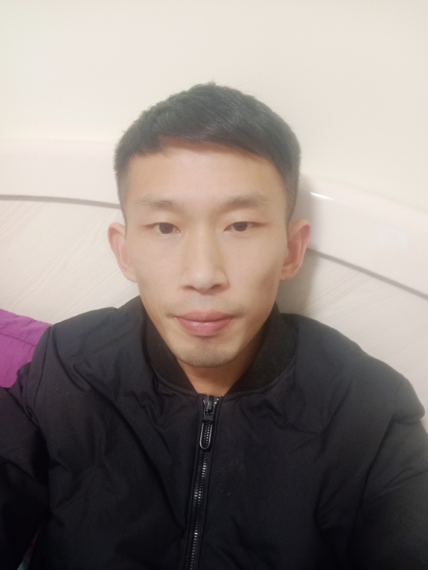 亮儿的第一张照片--青岛相亲服务中心