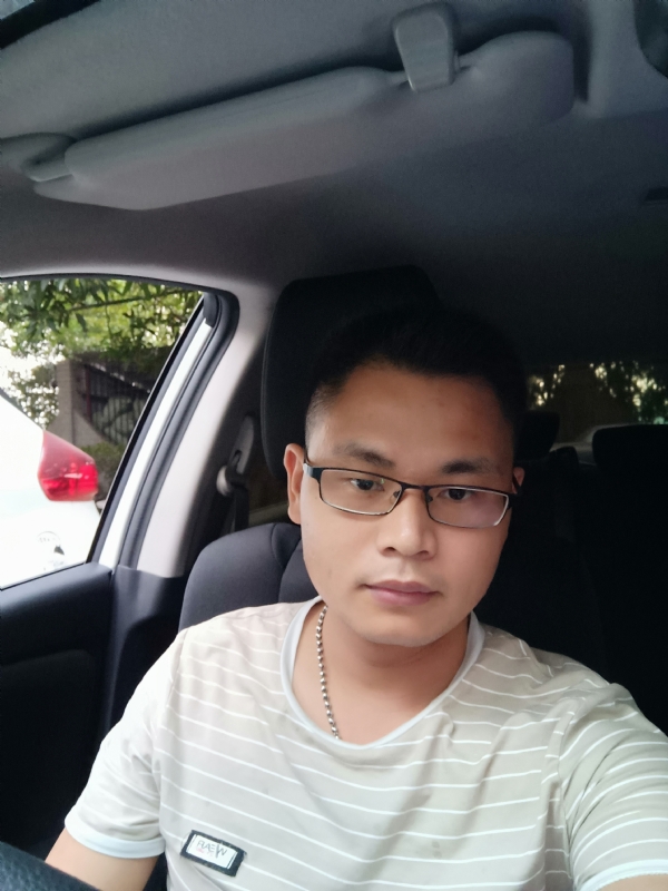 水明的第一张照片--青岛相亲服务中心