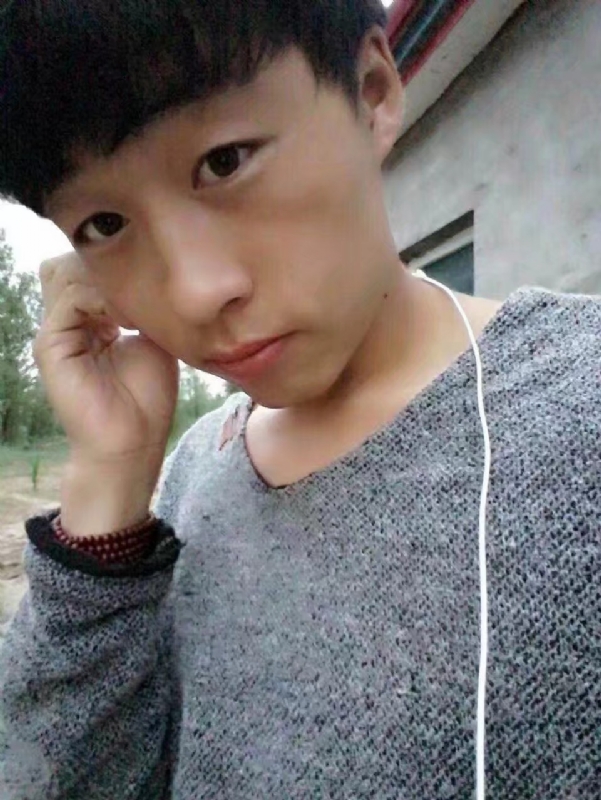 小胡的第一张照片--青岛相亲服务中心