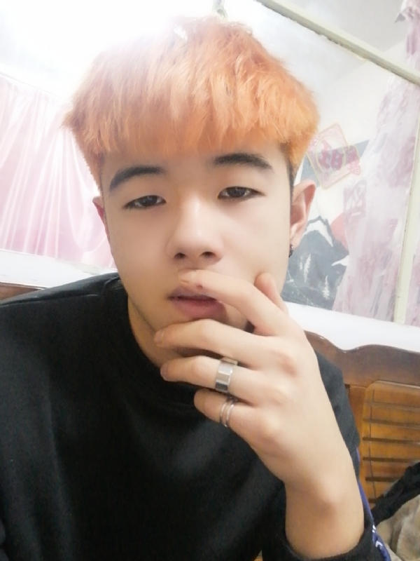 钟宇诗的第一张照片--青岛相亲服务中心