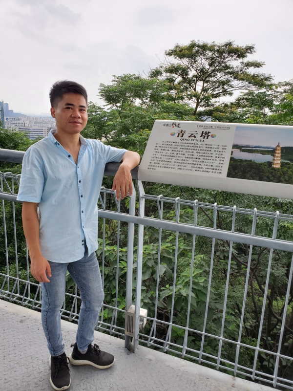 尚德的第一张照片--青岛相亲服务中心