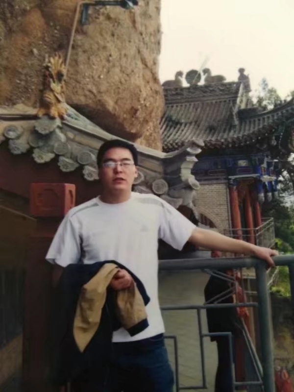 情迷海棠的第一张照片--青岛相亲服务中心