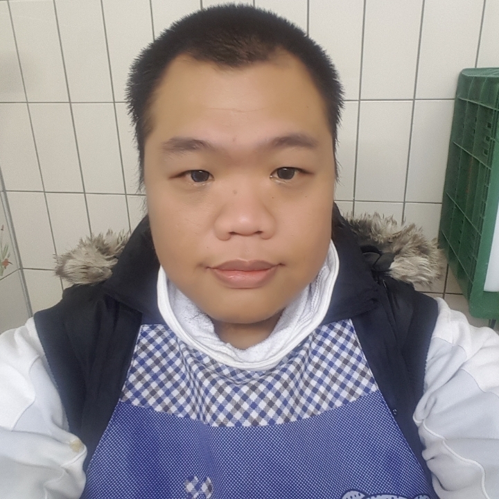 黑熊的第一张照片--青岛相亲服务中心