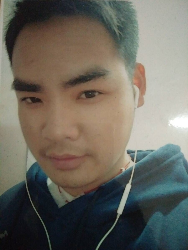 渴望爱的第一张照片--青岛相亲服务中心