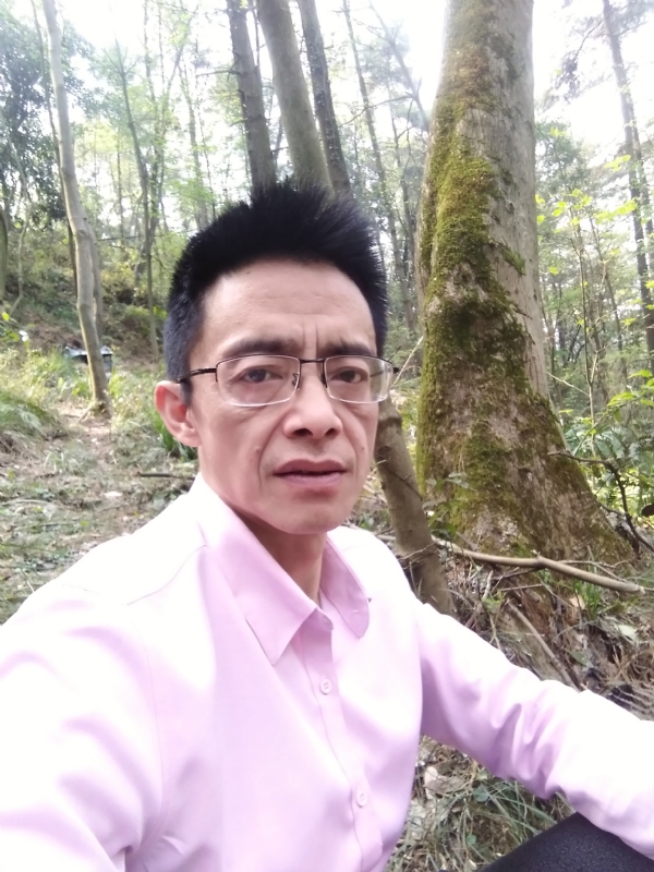 吴彬的第一张照片--青岛相亲服务中心