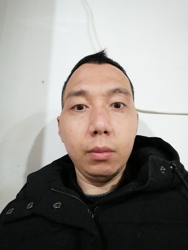 我要捡钱的第一张照片--青岛相亲服务中心