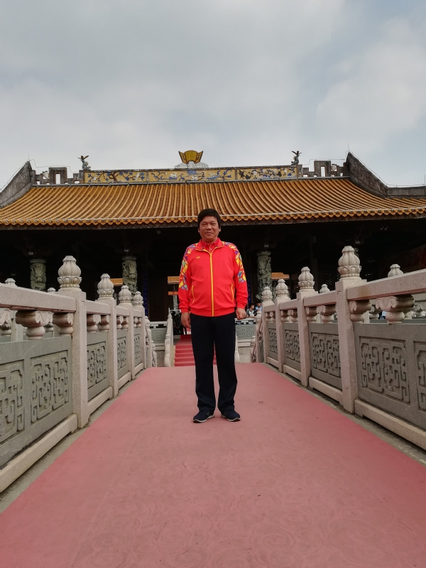 红尘老生的第一张照片--青岛相亲服务中心