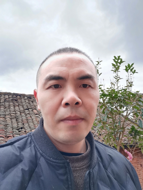 无悔的第一张照片--青岛相亲服务中心