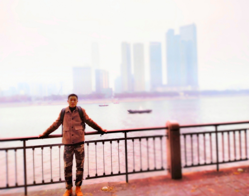 欢欣鼓舞的第一张照片--青岛相亲服务中心