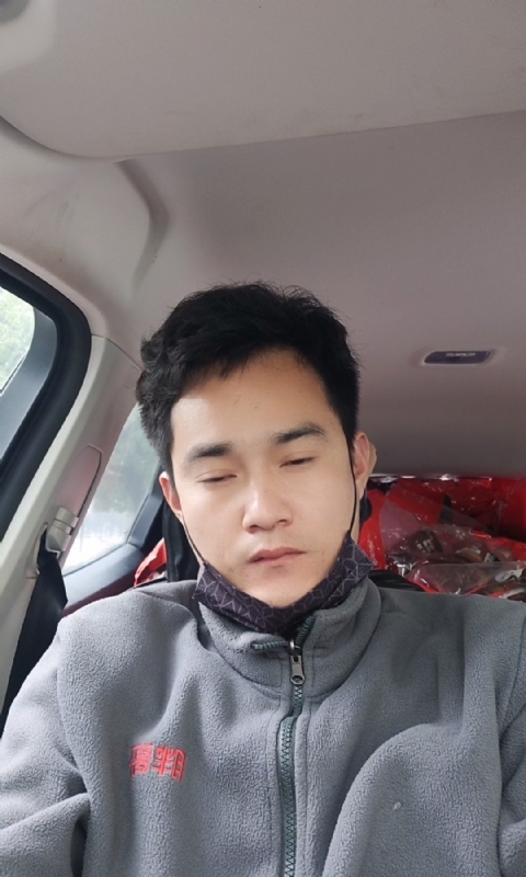 冷锋的第一张照片--青岛相亲服务中心