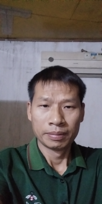 执着跋涉的第二张照片--青岛相亲服务中心