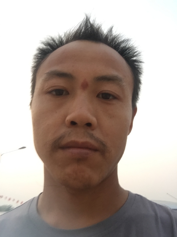 老曹的第一张照片--青岛相亲服务中心