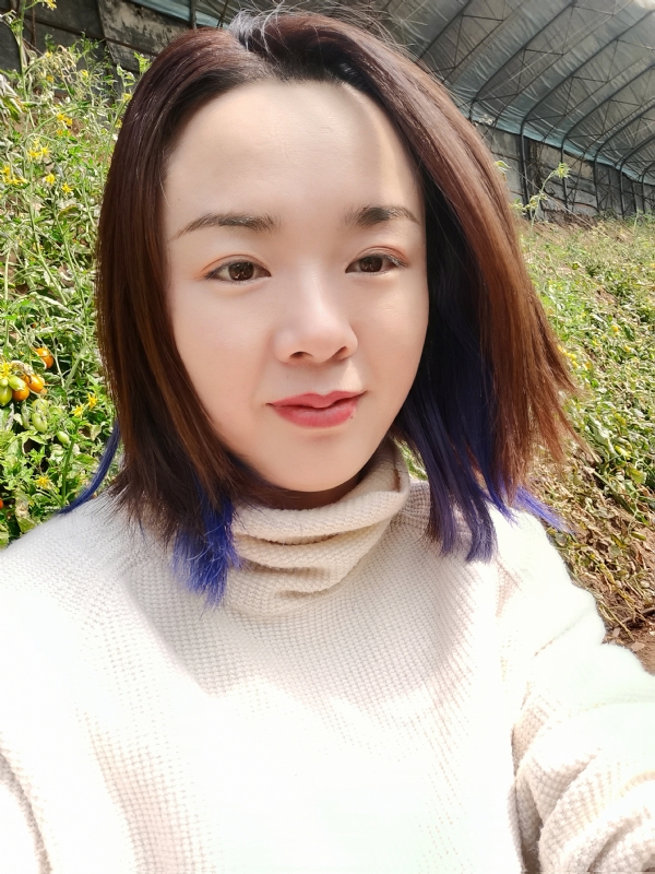 欣欣向荣的第一张照片--青岛相亲服务中心