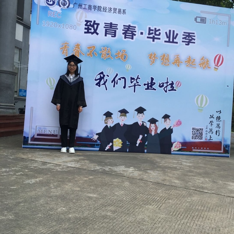 小小的第一张照片--青岛相亲服务中心