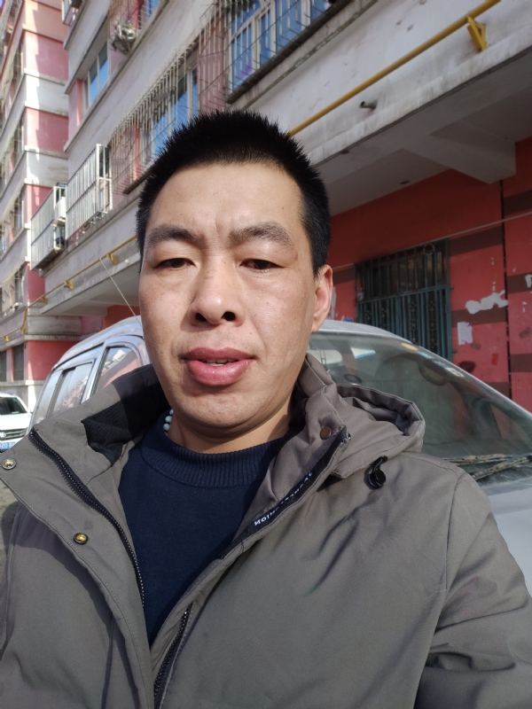 华哥的第二张照片--青岛相亲服务中心