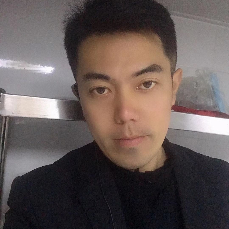 李龙的第二张照片--青岛相亲服务中心