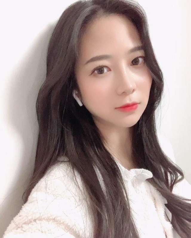 夢怡..的第一张照片--青岛相亲服务中心