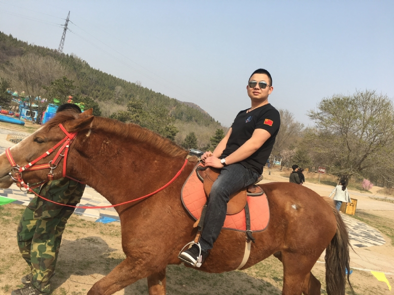 麦田的守望者的第一张照片--青岛相亲服务中心