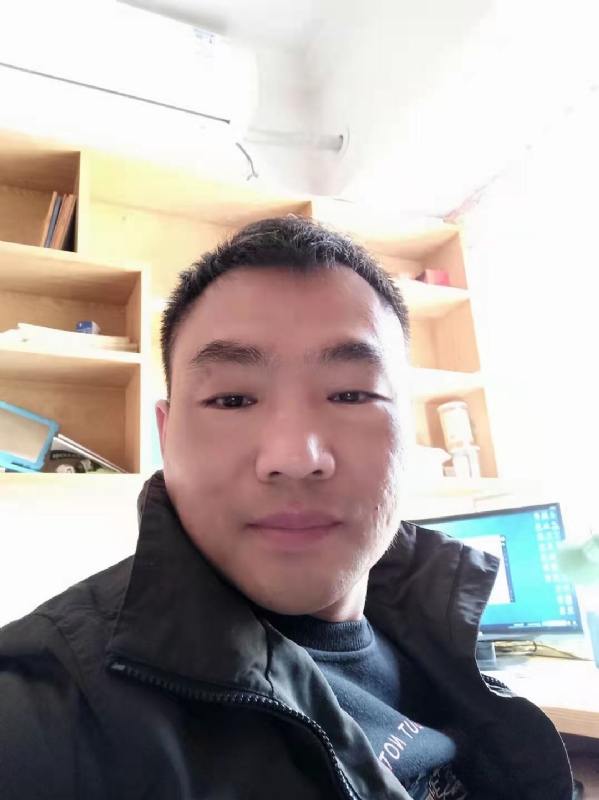 向前葱的第一张照片--青岛相亲服务中心