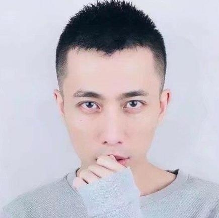 辛酉的第一张照片--青岛相亲服务中心