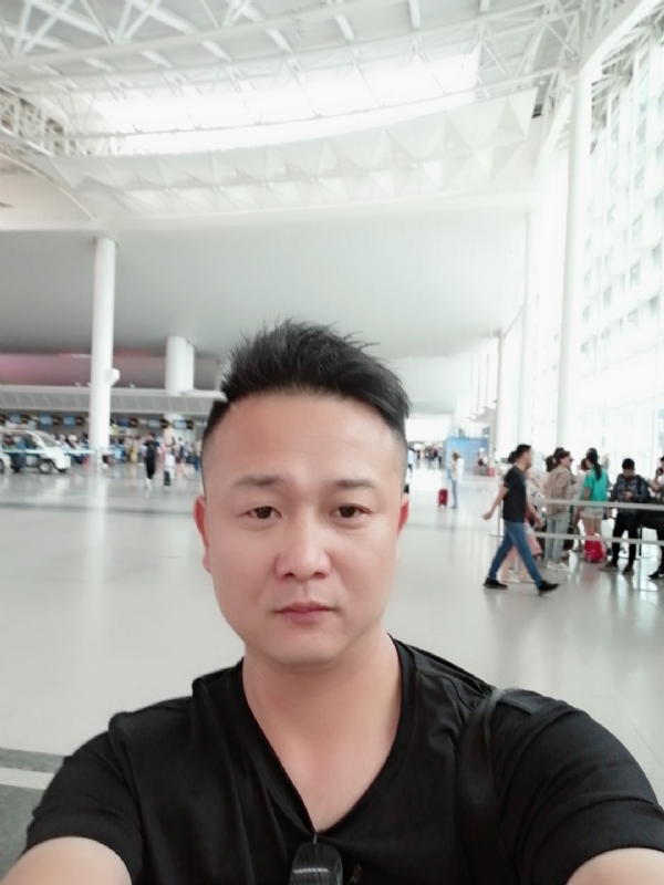 一叶知秋的第一张照片--青岛相亲服务中心