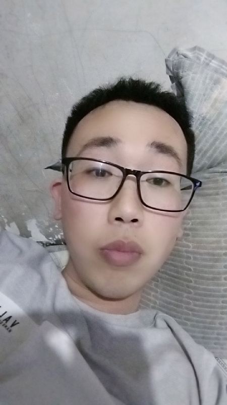 喜欢比我大的女人的第一张照片--青岛相亲服务中心