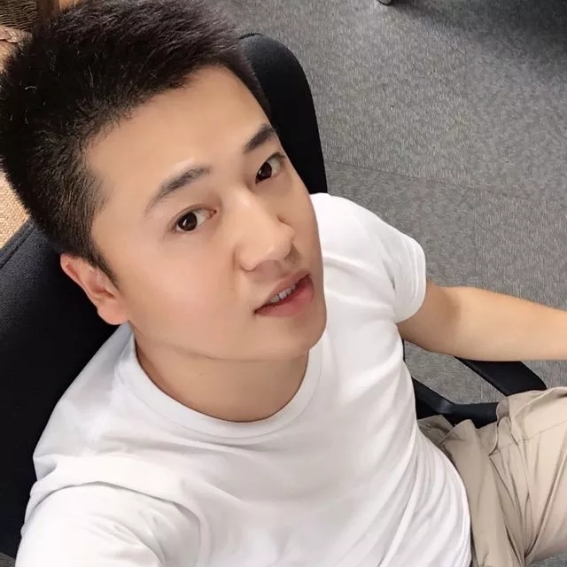 稻草人的第一张照片--青岛相亲服务中心