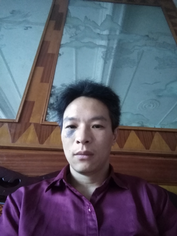 风中落叶的第一张照片--青岛相亲服务中心