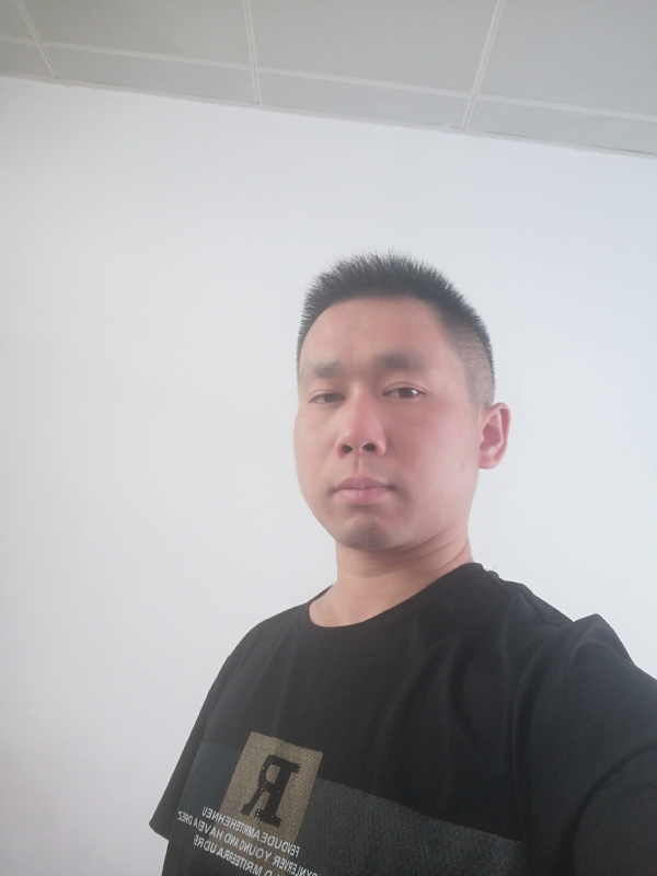 孤独的狼的第一张照片--青岛相亲服务中心