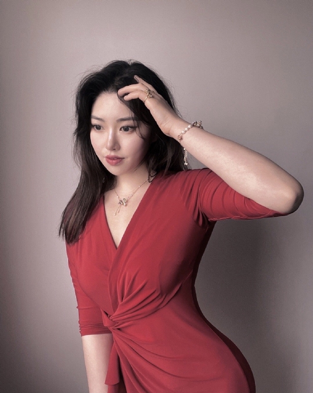 YANGYANG的第一张照片--青岛相亲服务中心