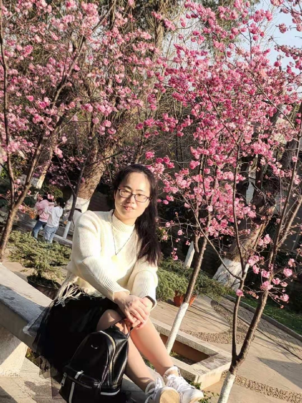 Nancy的第一张照片--青岛相亲服务中心