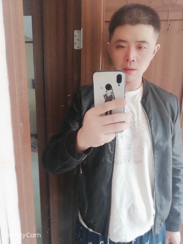 米饭班主的第二张照片--青岛相亲服务中心