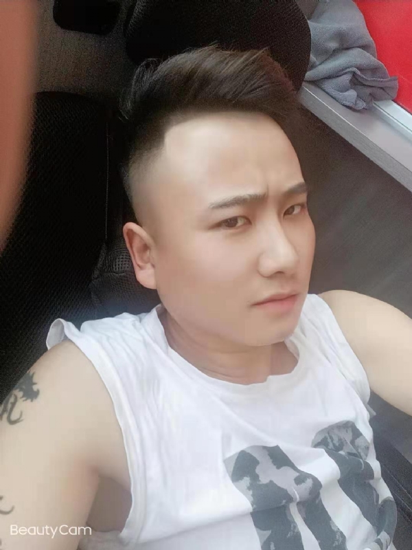 上善若水的第二张照片--青岛相亲服务中心