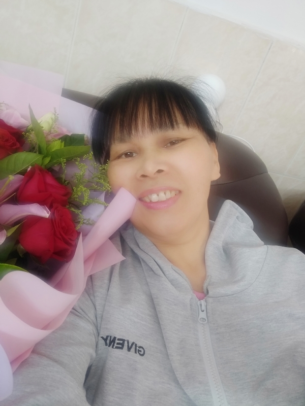 言言的第一张照片--青岛相亲服务中心